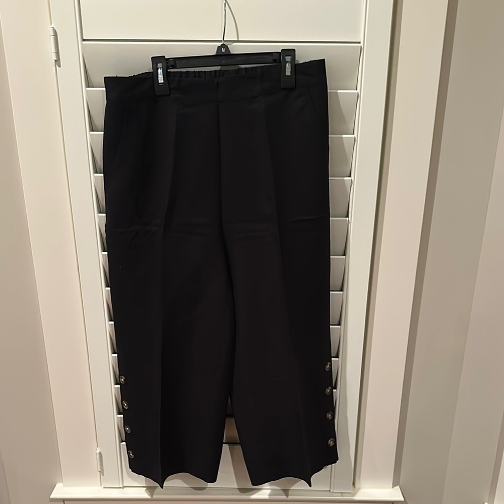 Zac + Rachel Women’s Black Button-Detail Linen crop Pants Sz M; Like New!